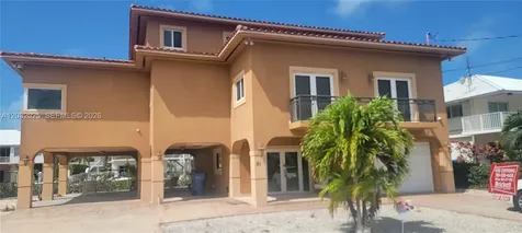 51 W Plaza Del Lago Islamorada FL 33036