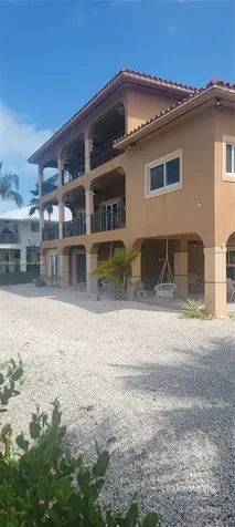 51 W Plaza Del Lago Islamorada FL 33036