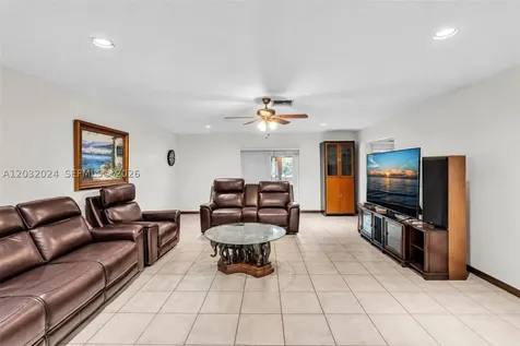 19901 Highland Lakes Boulevard Miami FL 33179