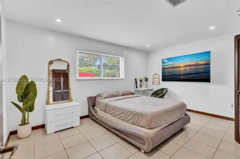 19901 Highland Lakes Boulevard Miami FL 33179