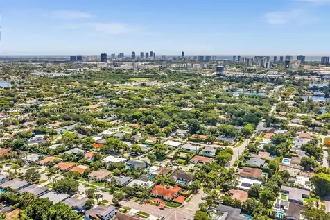 19901 Highland Lakes Boulevard Miami FL 33179