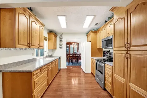 7421 NW 8th Court Plantation FL 33317