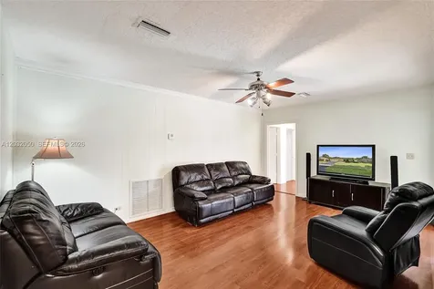 7421 NW 8th Court Plantation FL 33317