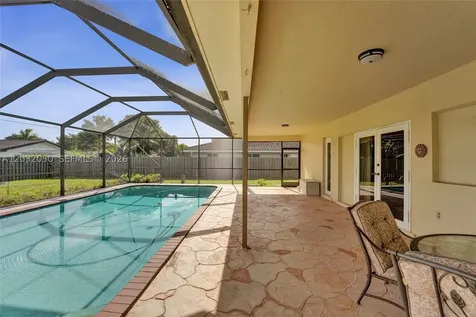 7421 NW 8th Court Plantation FL 33317