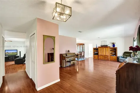 7421 NW 8th Court Plantation FL 33317
