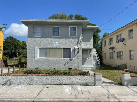 817 4th Street West Palm Beach FL 33401