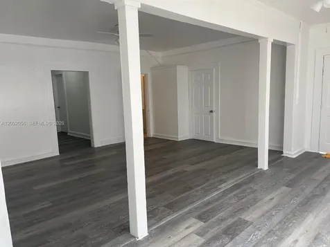 817 4th Street West Palm Beach FL 33401