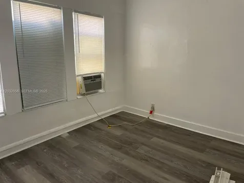 817 4th Street West Palm Beach FL 33401
