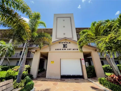 1200 SW 137th Avenue Pembroke Pines FL 33027