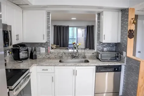 1200 SW 137th Avenue Pembroke Pines FL 33027