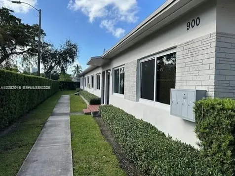 900 SW 5th Avenue Miami FL 33130