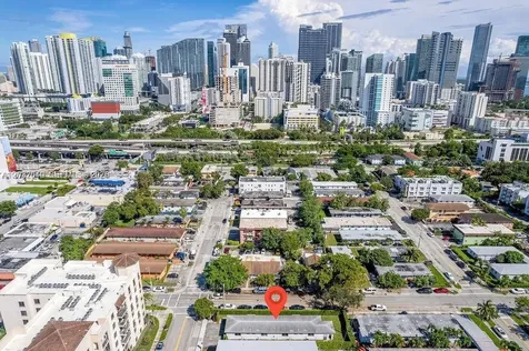 900 SW 5th Avenue Miami FL 33130