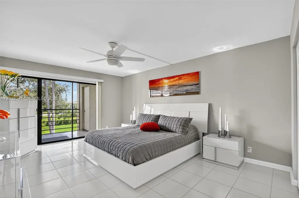5901 Camino Del Sol Boca Raton FL 33433