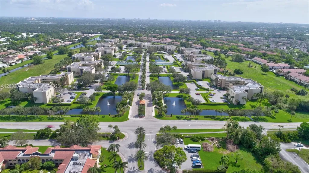 5901 Camino Del Sol Boca Raton FL 33433