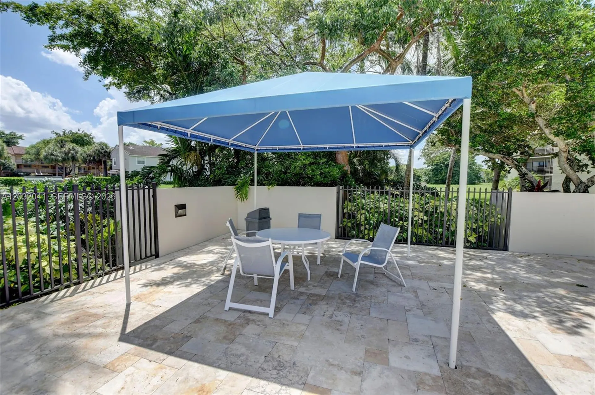 5901 Camino Del Sol Boca Raton FL 33433