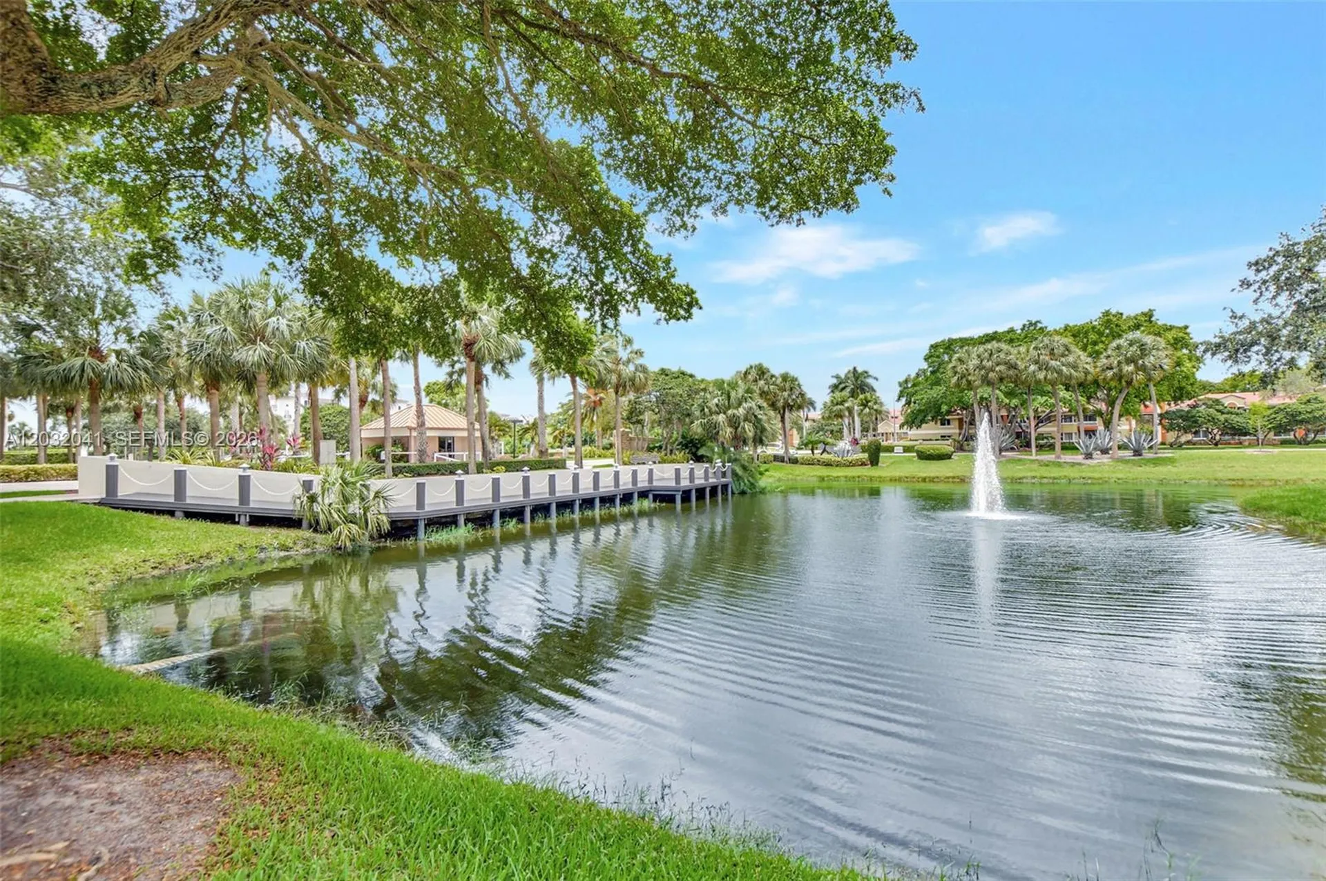 5901 Camino Del Sol Boca Raton FL 33433