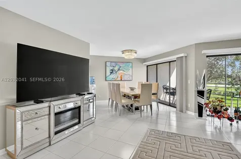 5901 Camino Del Sol Boca Raton FL 33433
