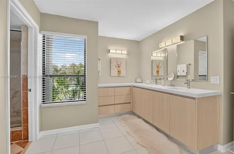 5901 Camino Del Sol Boca Raton FL 33433
