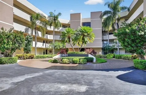 5901 Camino Del Sol Boca Raton FL 33433