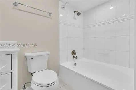 96 Wimbledon Lake Drive Plantation FL 33324