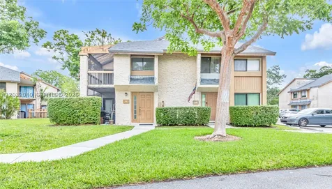 96 Wimbledon Lake Drive Plantation FL 33324