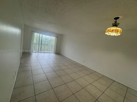 8000 S Colony Circle S Tamarac FL 33321