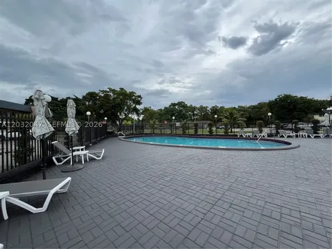 8000 S Colony Circle S Tamarac FL 33321
