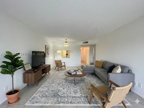 8000 S Colony Circle S Tamarac FL 33321