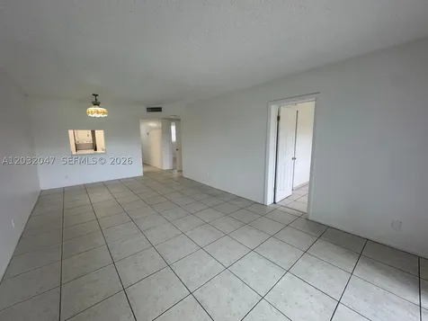 8000 S Colony Circle S Tamarac FL 33321