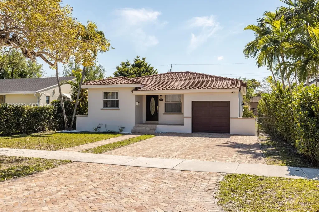 180 Carlisle Drive Miami Springs FL 33166