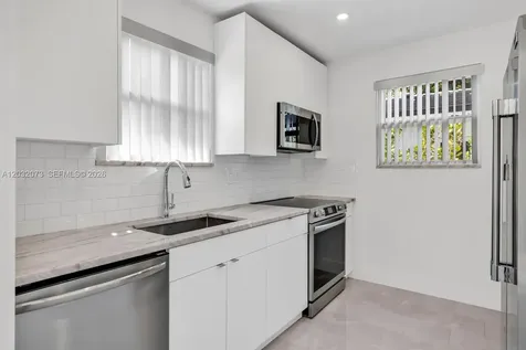 180 Carlisle Drive Miami Springs FL 33166