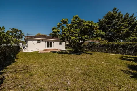 180 Carlisle Drive Miami Springs FL 33166