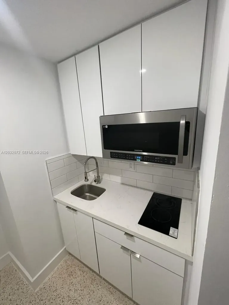 1010 SW 84th Avenue Miami FL 33144