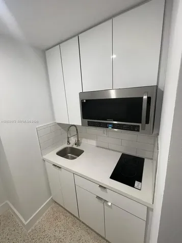 1010 SW 84th Avenue Miami FL 33144