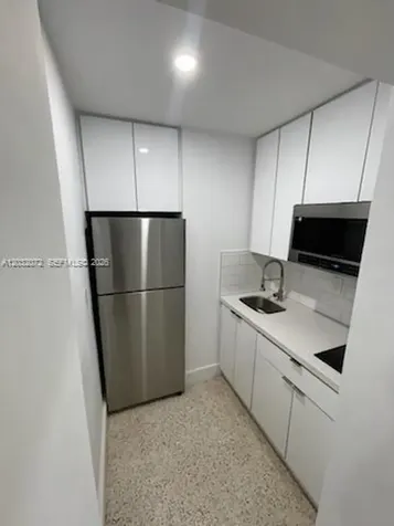 1010 SW 84th Avenue Miami FL 33144