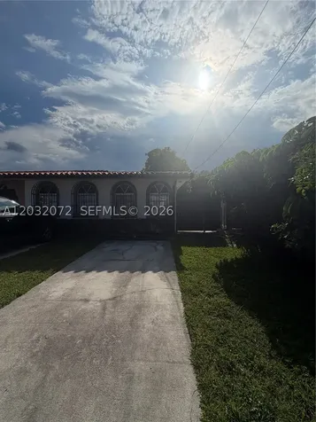 1010 SW 84th Avenue Miami FL 33144
