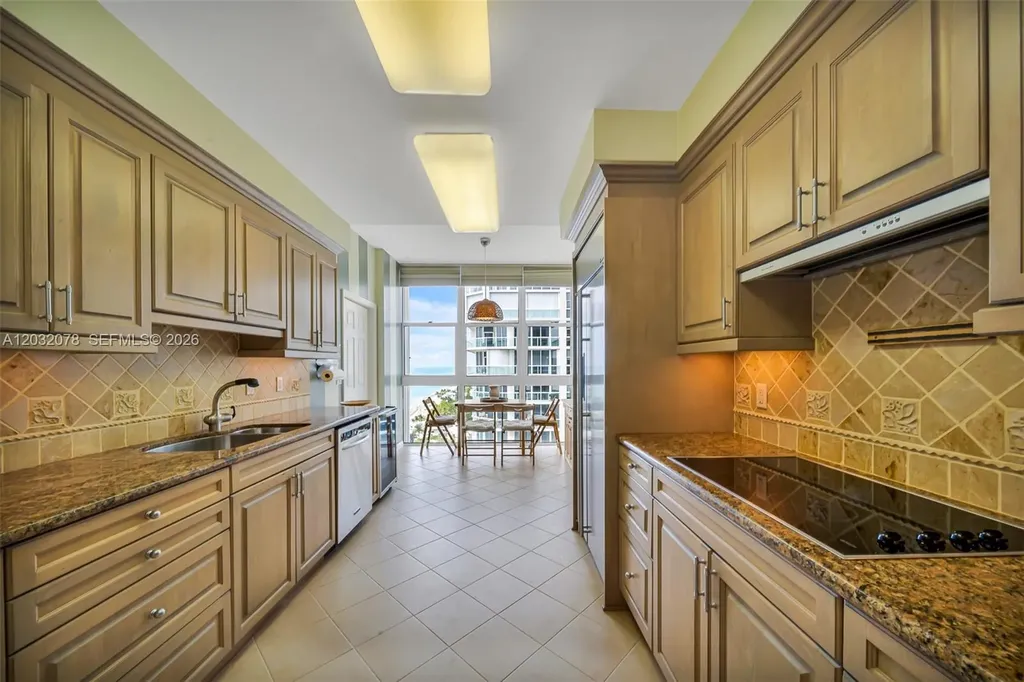 6051 N Ocean Drive Hollywood FL 33019