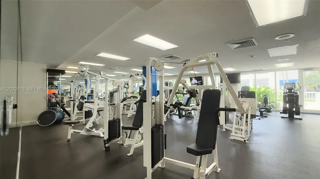 6051 N Ocean Drive Hollywood FL 33019