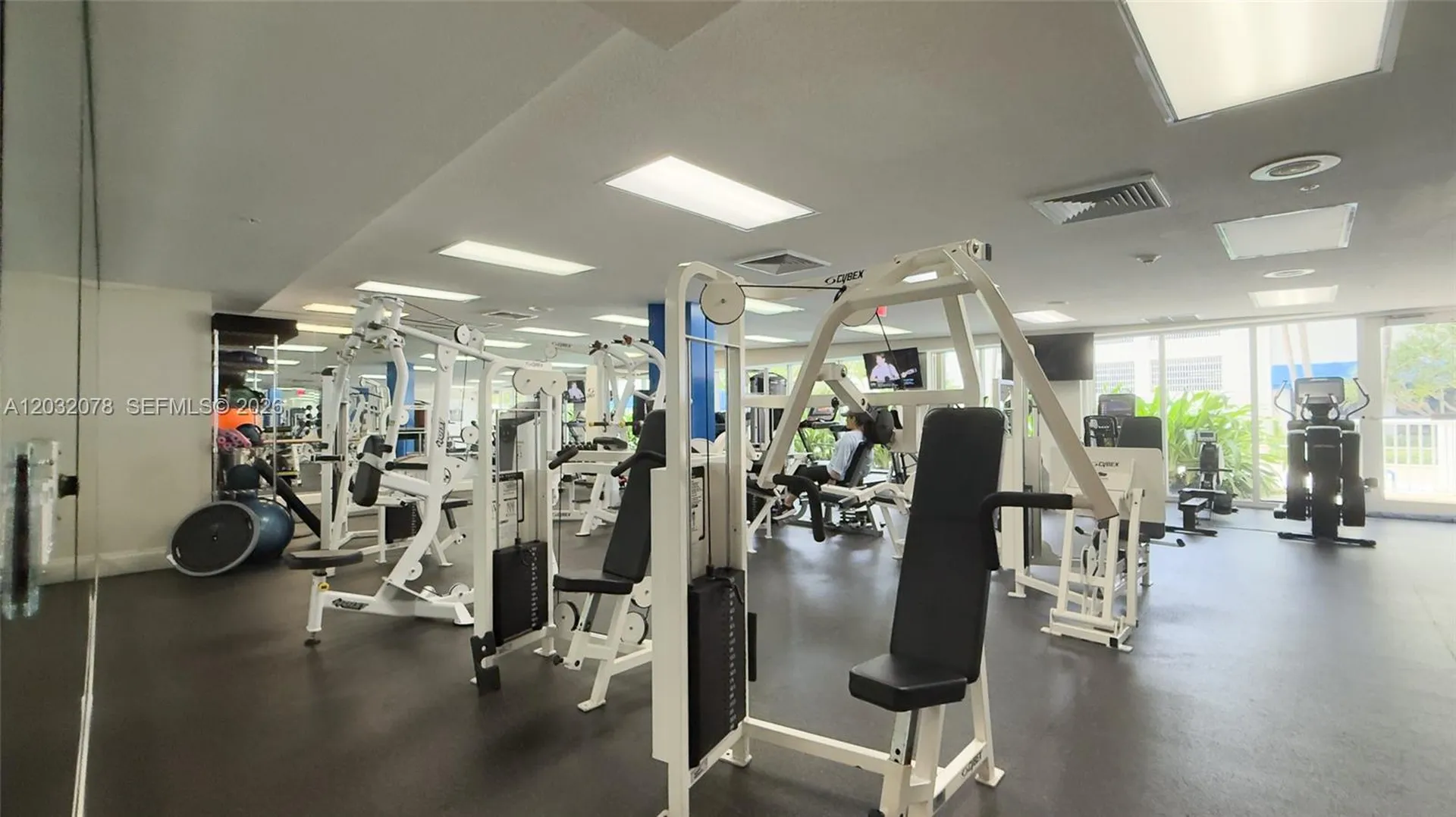 6051 N Ocean Drive Hollywood FL 33019