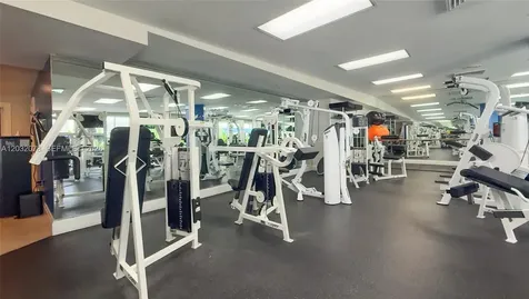 6051 N Ocean Drive Hollywood FL 33019