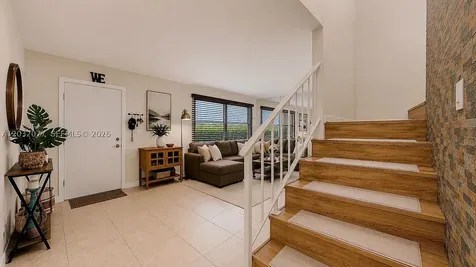 14 Matador Lane Davie FL 33324