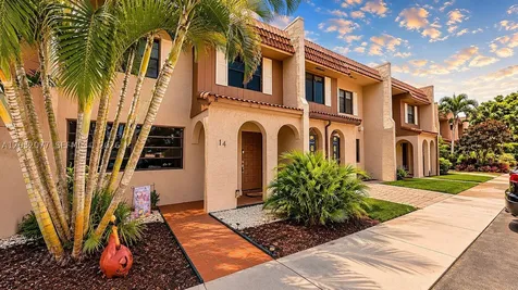14 Matador Lane Davie FL 33324
