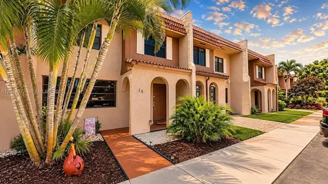 14 Matador Lane Davie FL 33324
