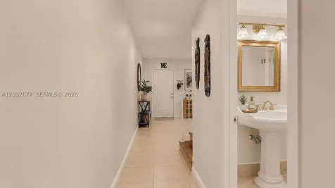 14 Matador Lane Davie FL 33324
