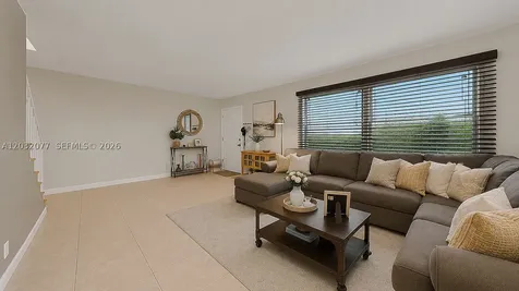 14 Matador Lane Davie FL 33324