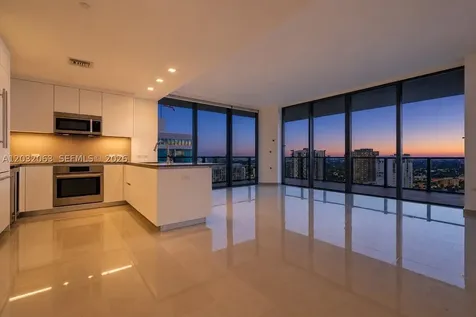 88 SW 7th Street Miami FL 33130