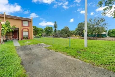 2790 NW 196th Street Miami Gardens FL 33056