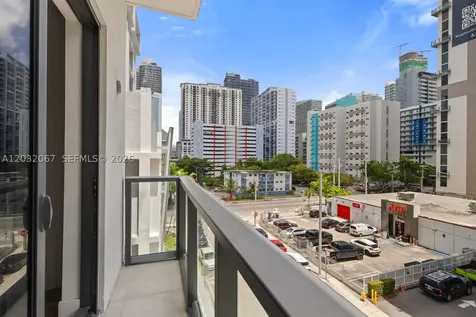 239 SW 9th Street Miami FL 33130