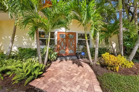 13720 SW 74th Court Palmetto Bay FL 33158