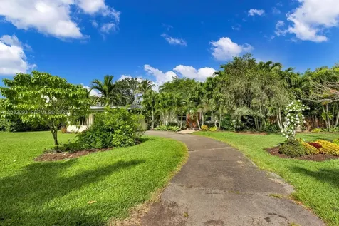 13720 SW 74th Court Palmetto Bay FL 33158